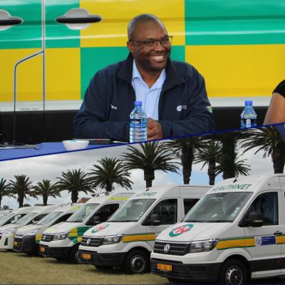 minister_mackenzie_hands_over_ems_vehicles.jpg